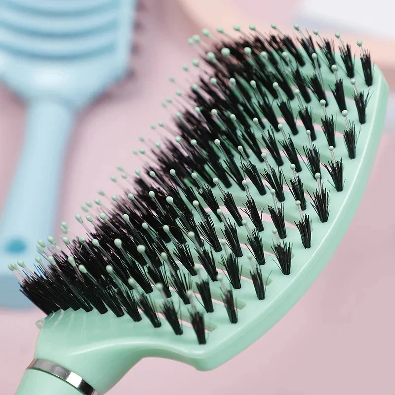 Close-up of Magic Hair Comb's Fine-Toothed Design - Detangling Hair Brush - Glamour Touch