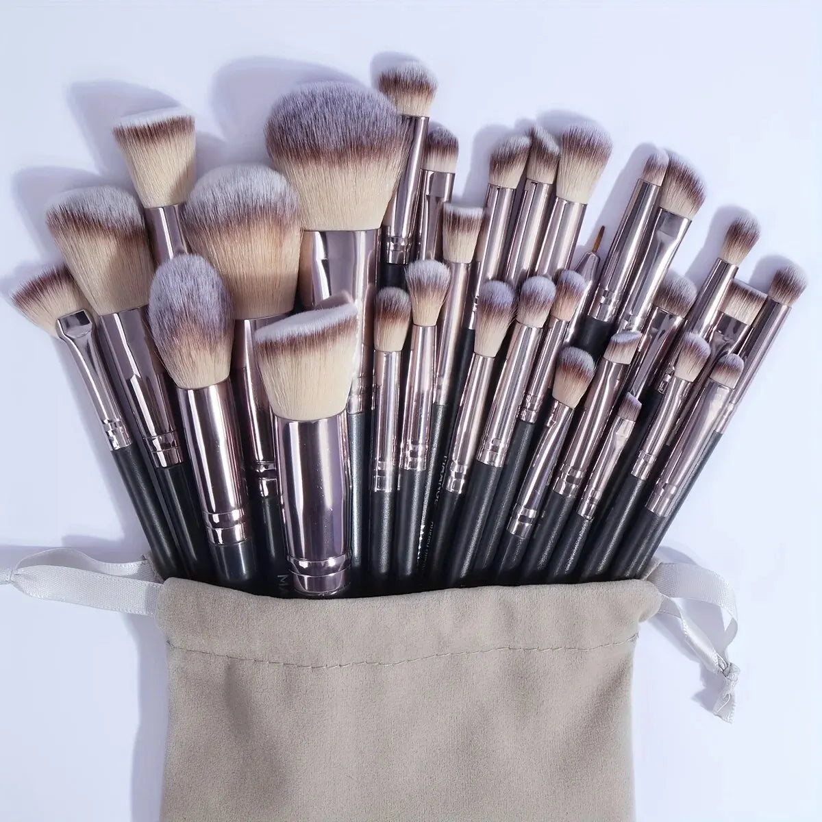 30 pcs Professional Makeup Brush Set | Foundation Concealers | Eye Shadows Powder Blush Blending Brushes | Beauty Tools with Bag - Glamour Touch