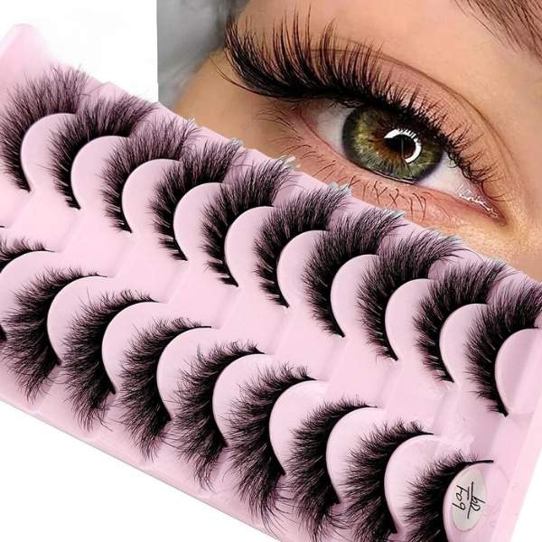 Glamorous Cat Eyelashes | Elongated & Dramatic Lashes